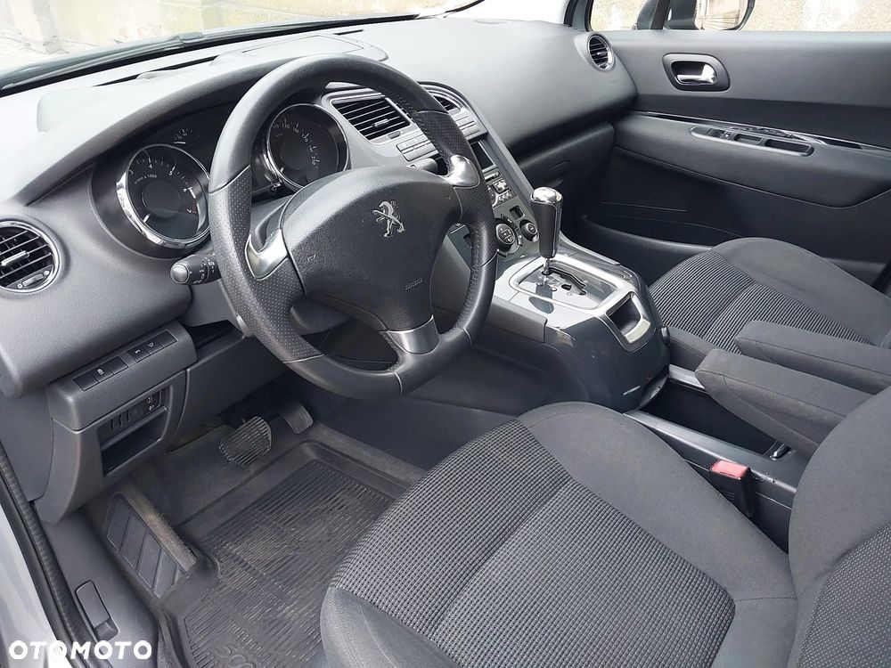 Peugeot 5008 THP 165 EAT6 Stop & Start Allure - 8