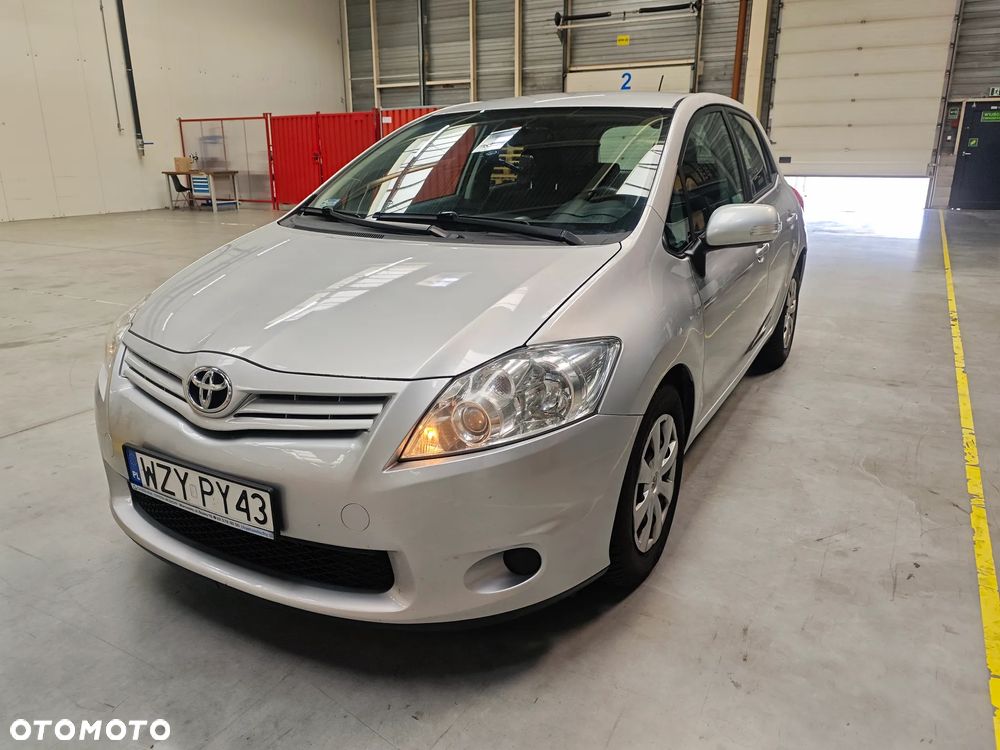 Toyota Auris 1.4 D-4D Life - 1