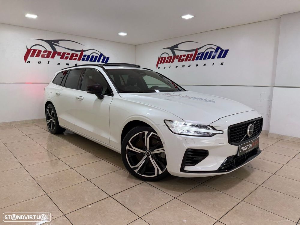 Volvo V60 2.0 T8 AWD TE Plus Dark - 4