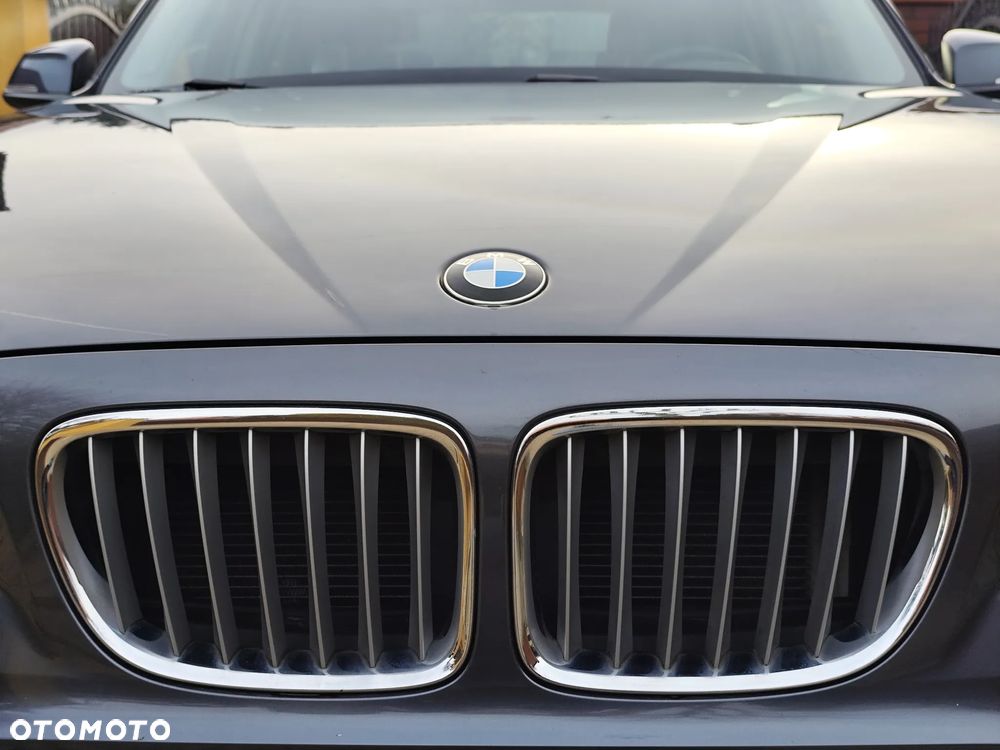 BMW X1 sDrive16d xLine - 19