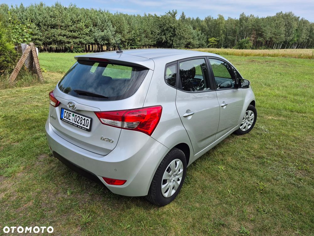 Hyundai ix20 1.4 Comfort - 16