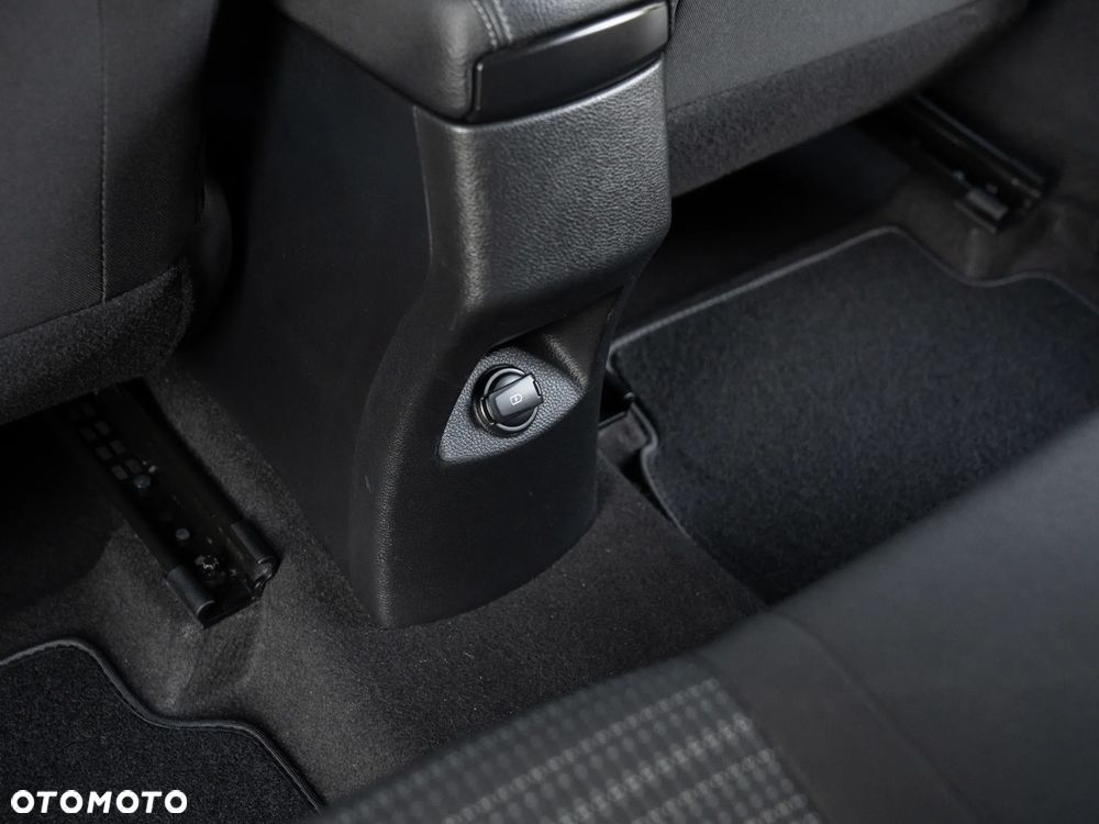 Kia Stonic 1.4 L - 36