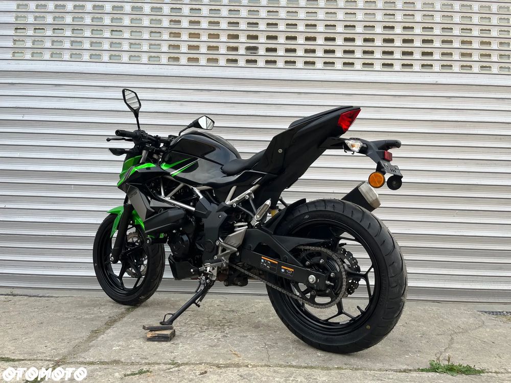 Kawasaki Z - 12