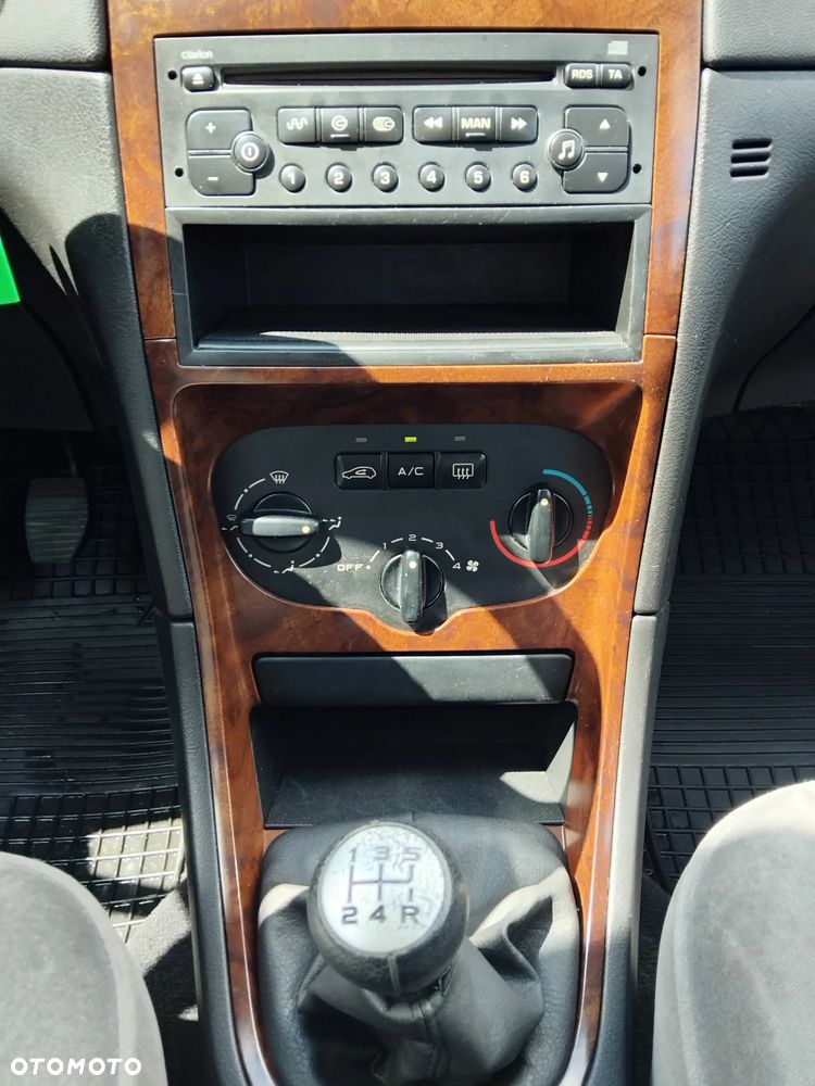 Peugeot 307 1.4 HDI XS - 12