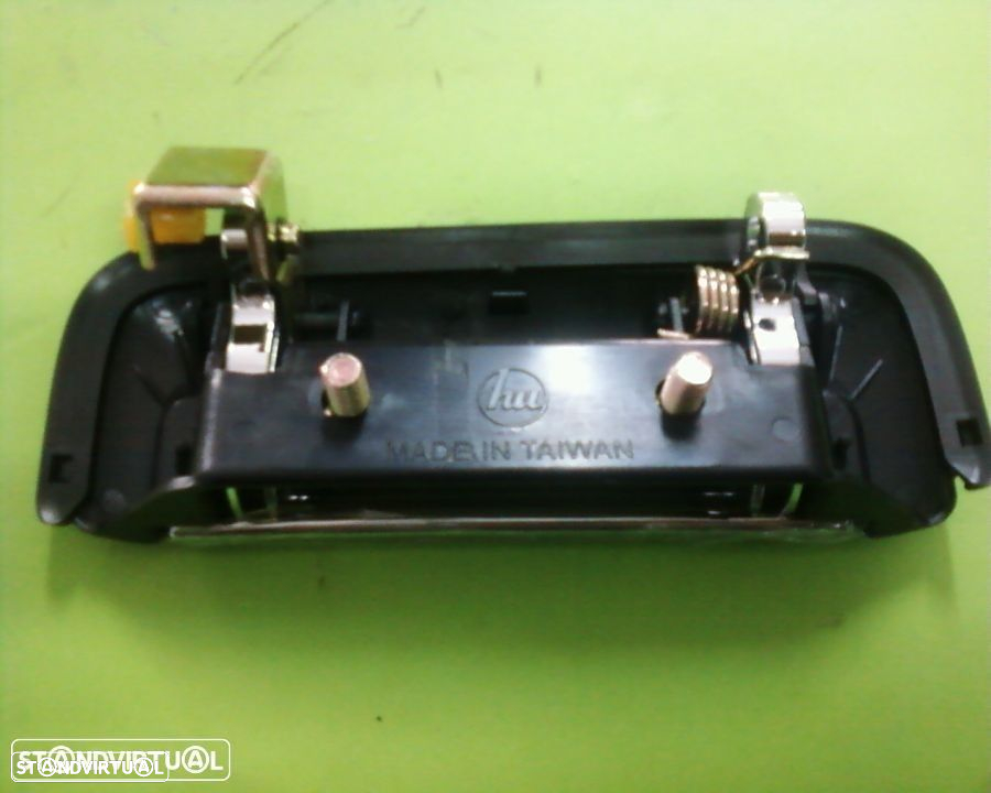puxador porta frente mitsubishi L200 1996-2005 - 2