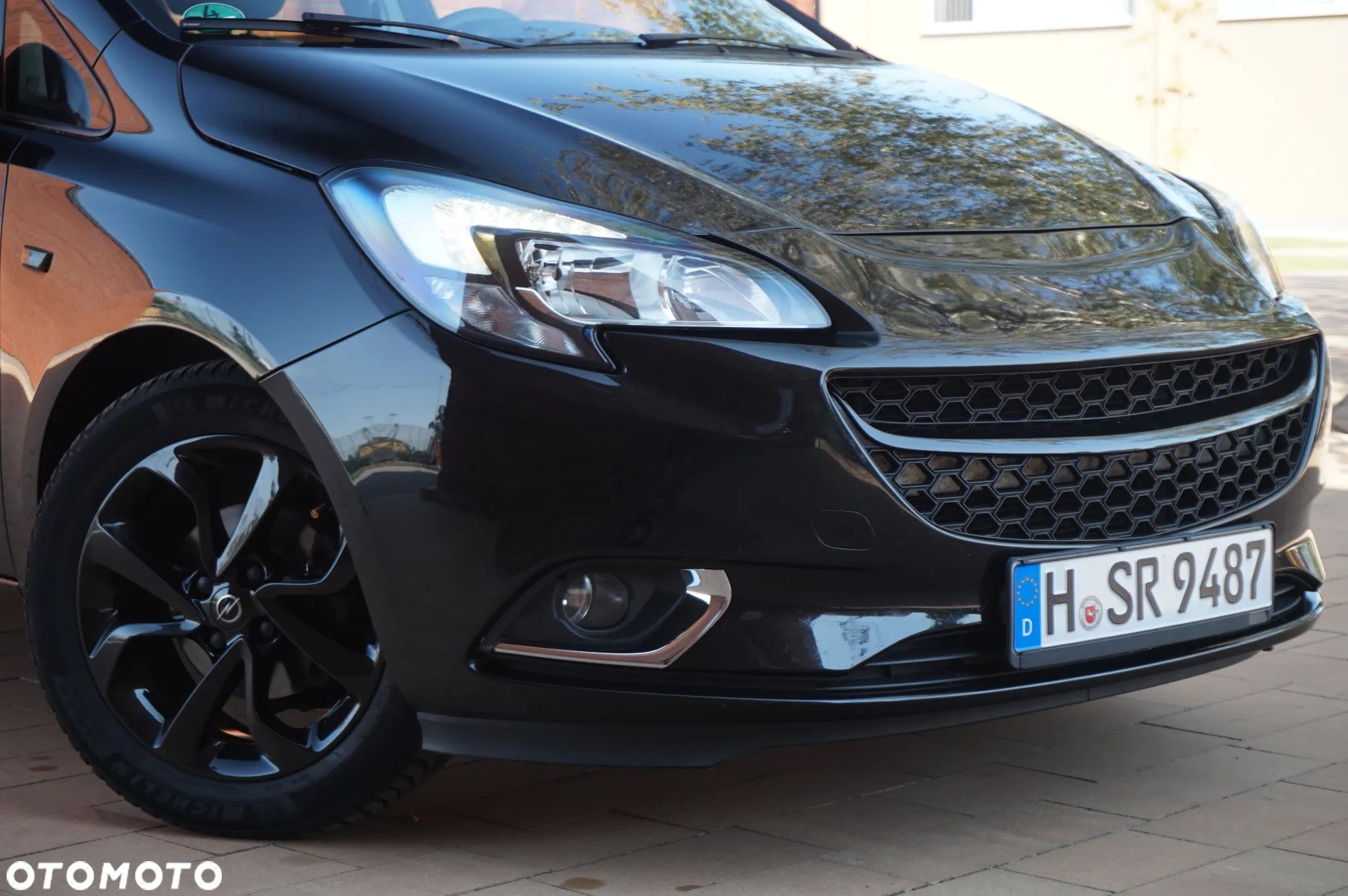 Opel Corsa 1.4 Cosmo - 1