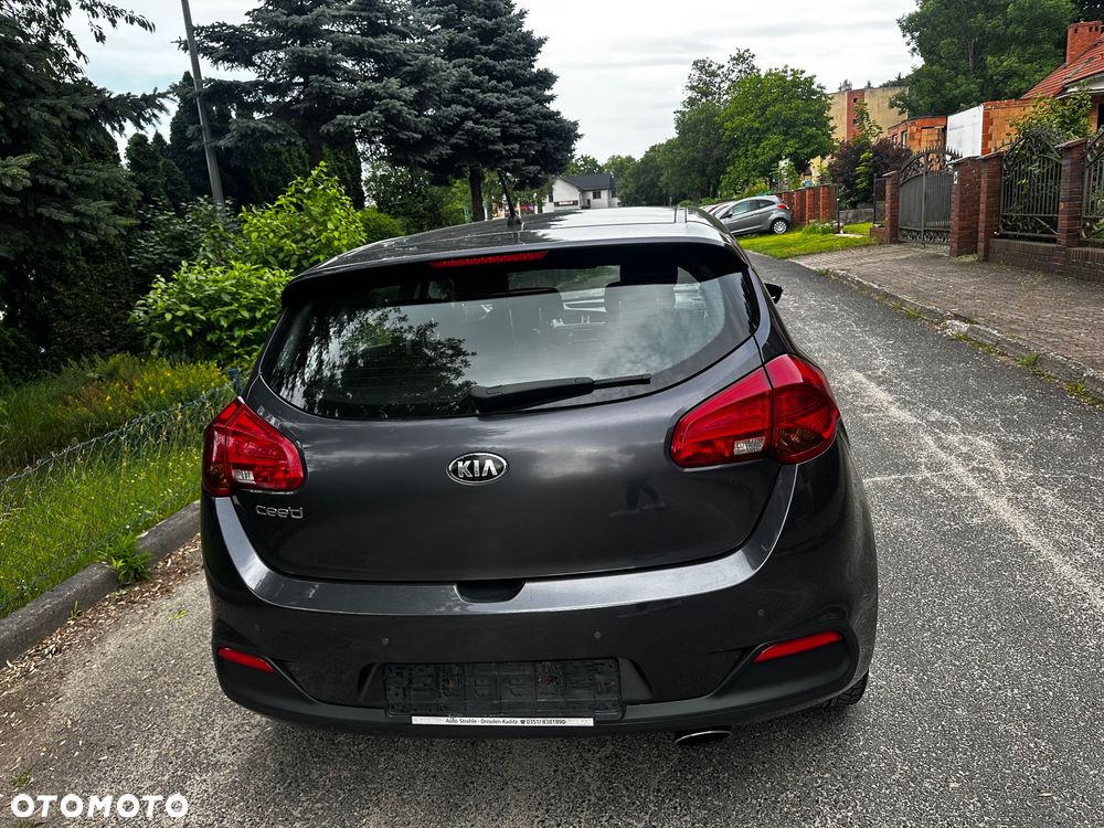 Kia Ceed 1.6 GDI L DCT - 15