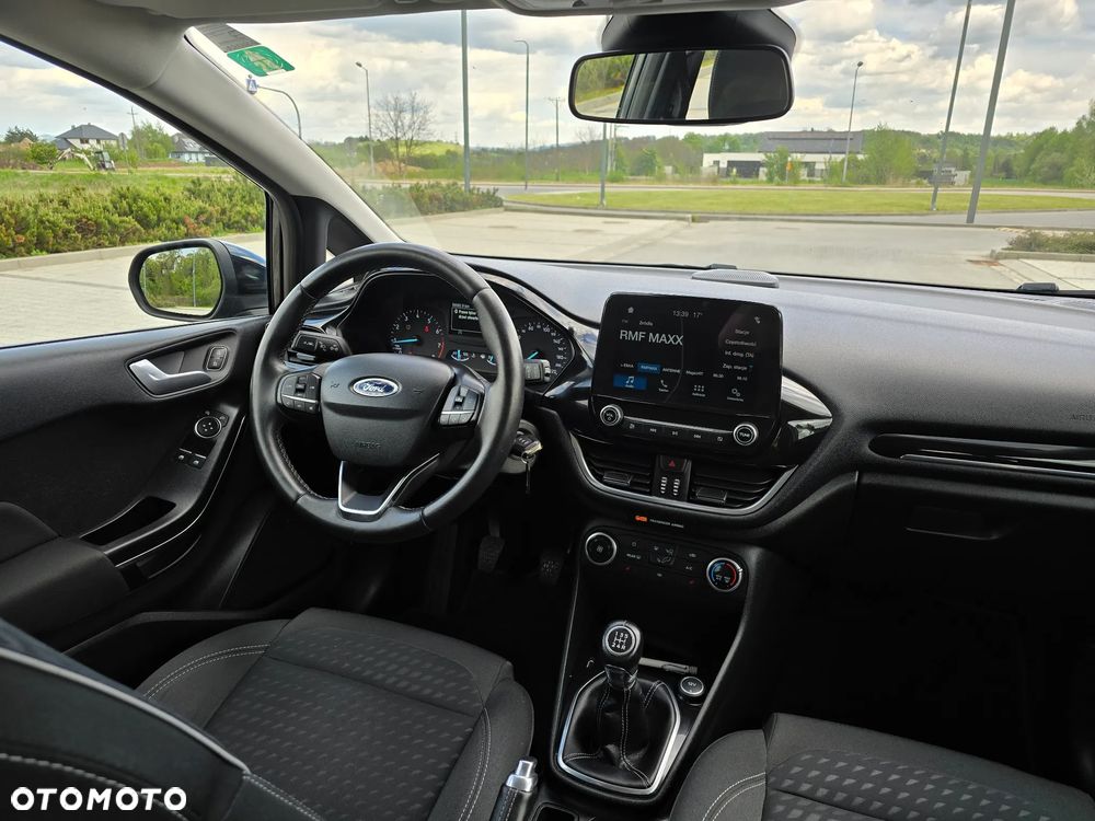Ford Fiesta 1.1 S&S TITANIUM - 11