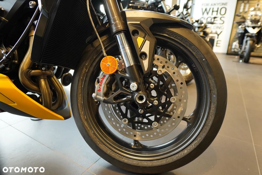 Triumph Street Triple - 6
