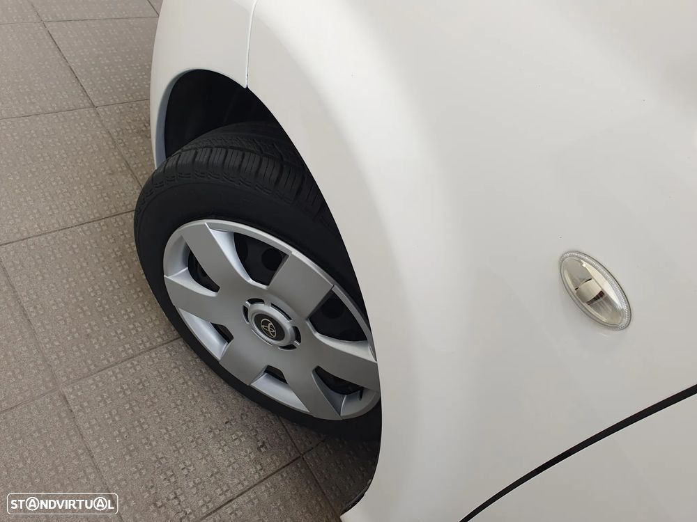 Toyota Aygo 1.0 + AC - 17