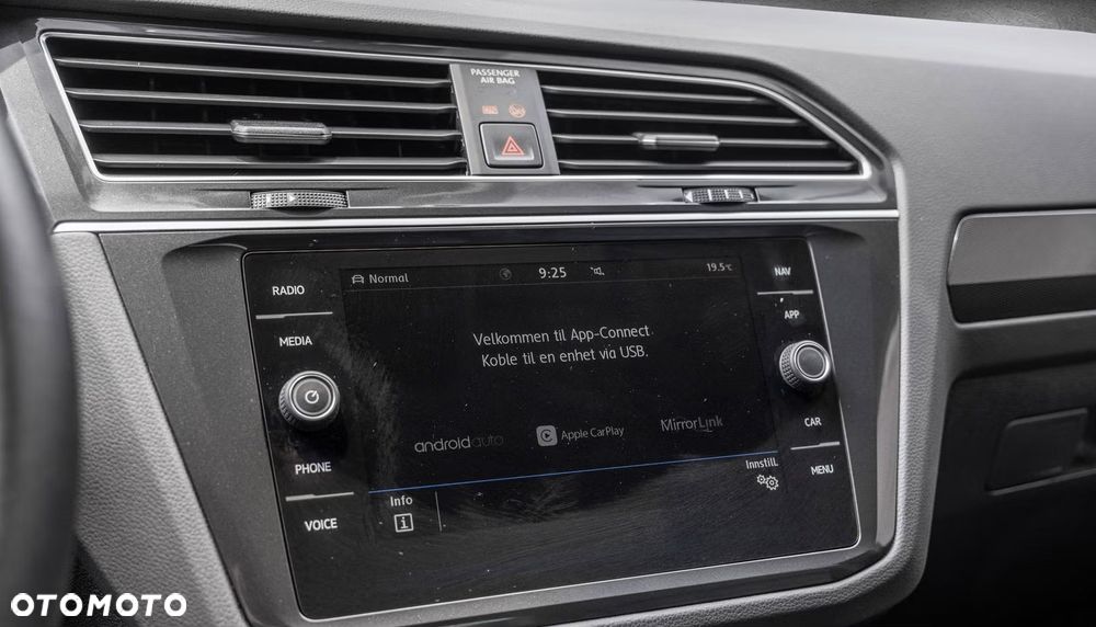 Volkswagen Tiguan 2.0 TDI SCR DSG R-Line - 17
