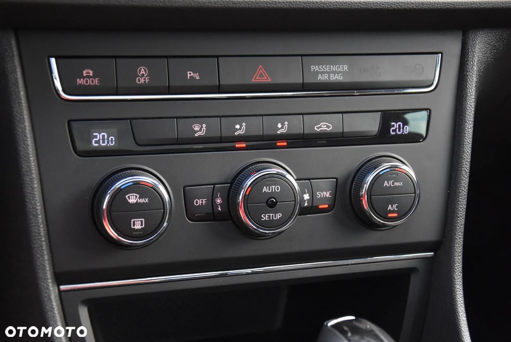 Seat Leon 2.0 TDI DPF Start&Stop DSG XCELLENCE - 33