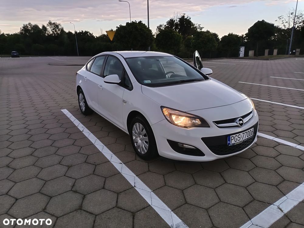 Opel Astra 1.4 T Business - 3