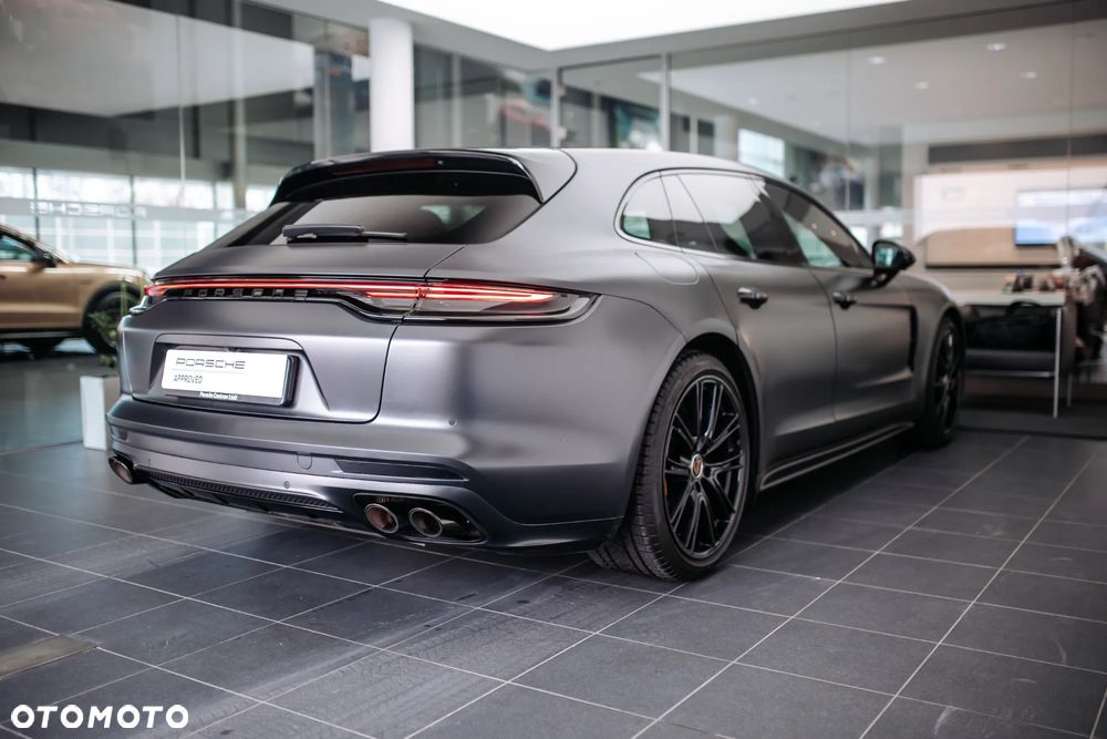 Porsche Panamera Turbo S Sport Turismo - 10