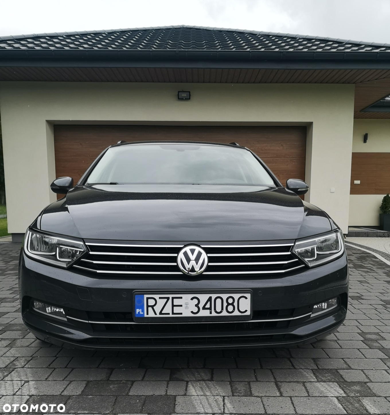 Volkswagen Passat Variant 2.0 TDI SCR DSG Highline - 2