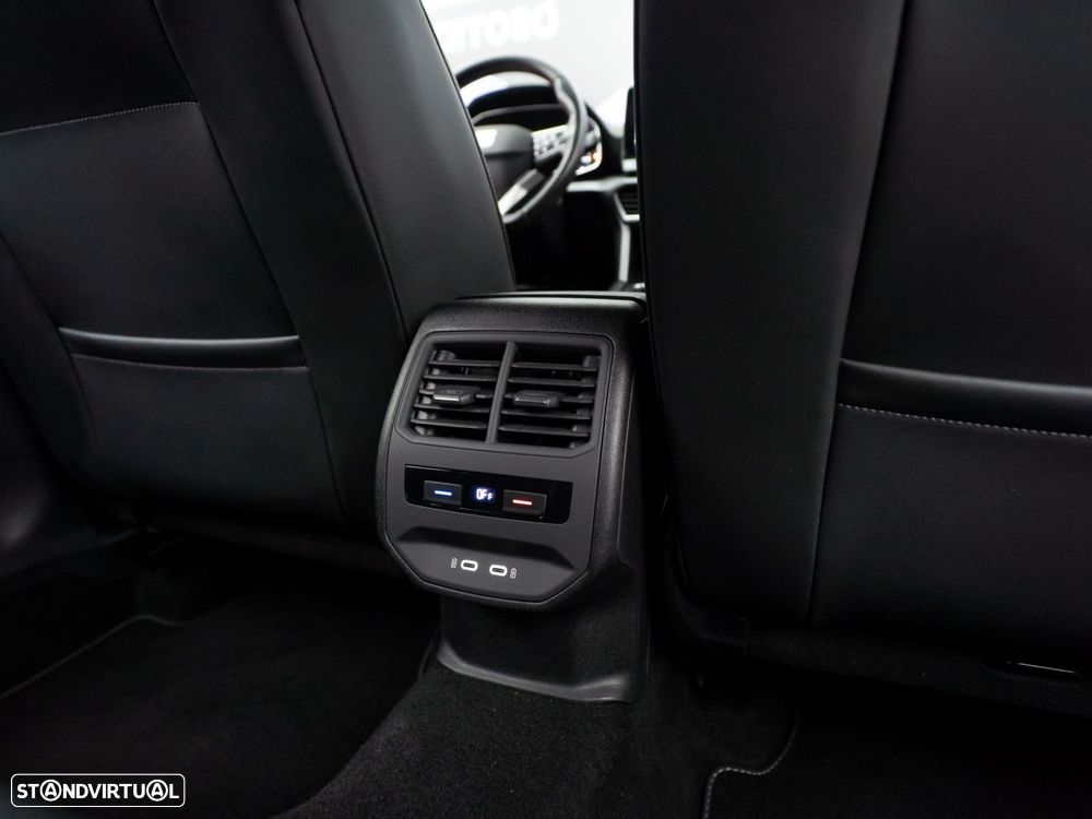 SEAT Leon 1.4 e-Hybrid FR DSG - 37