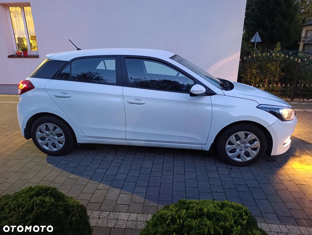 Hyundai i20 1.2 BlueDrive Fresh - 2