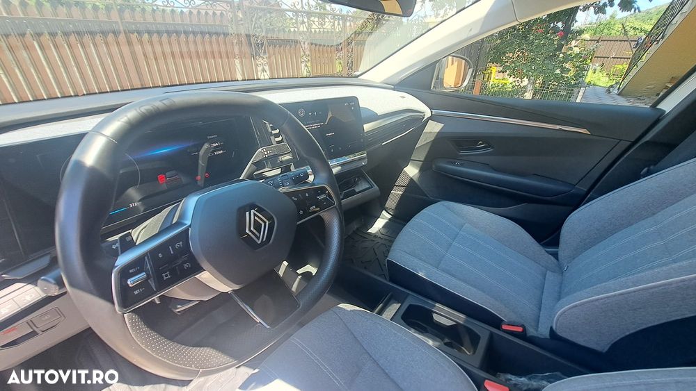 Renault Megane E-TECH 60 kWh 220 CP Techno - 8