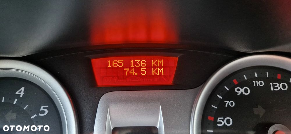 Renault Clio 1.2 16V 75 Dynamique - 12