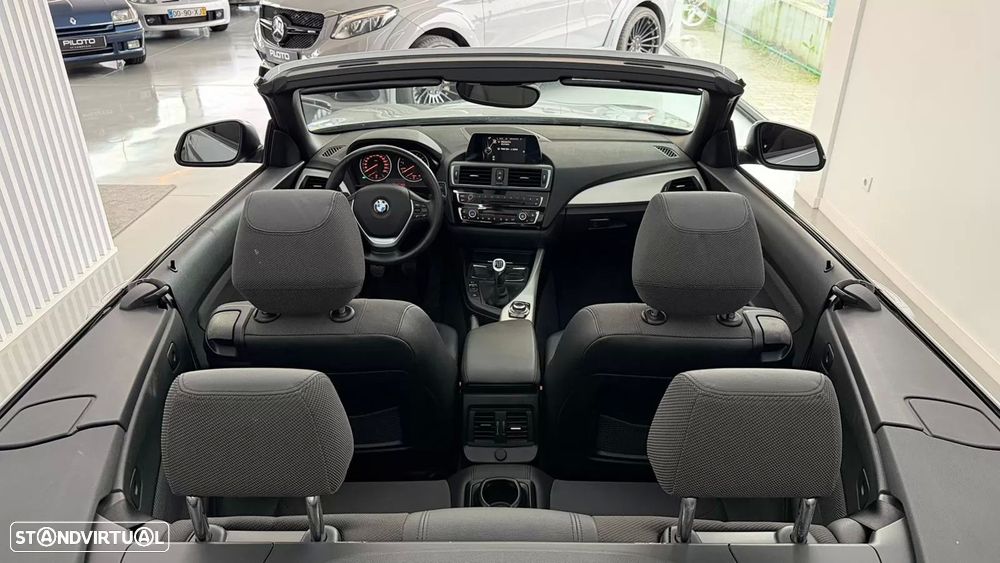 BMW 218 i Cabrio Line Sport - 11