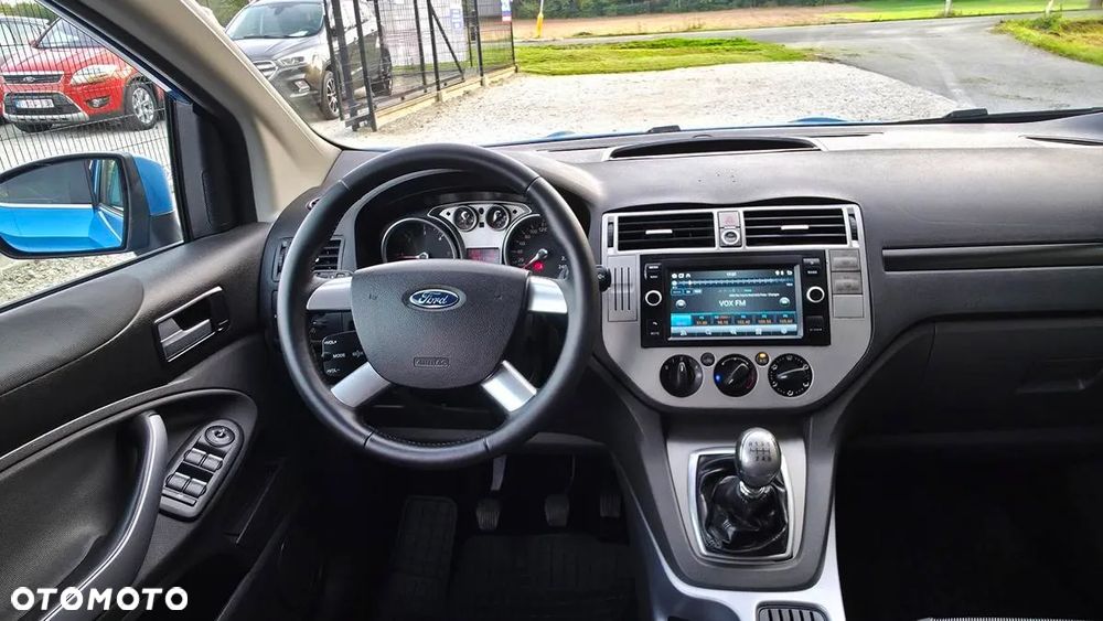 Ford Kuga - 32