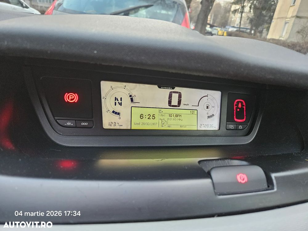 Citroën C4 Picasso - 15