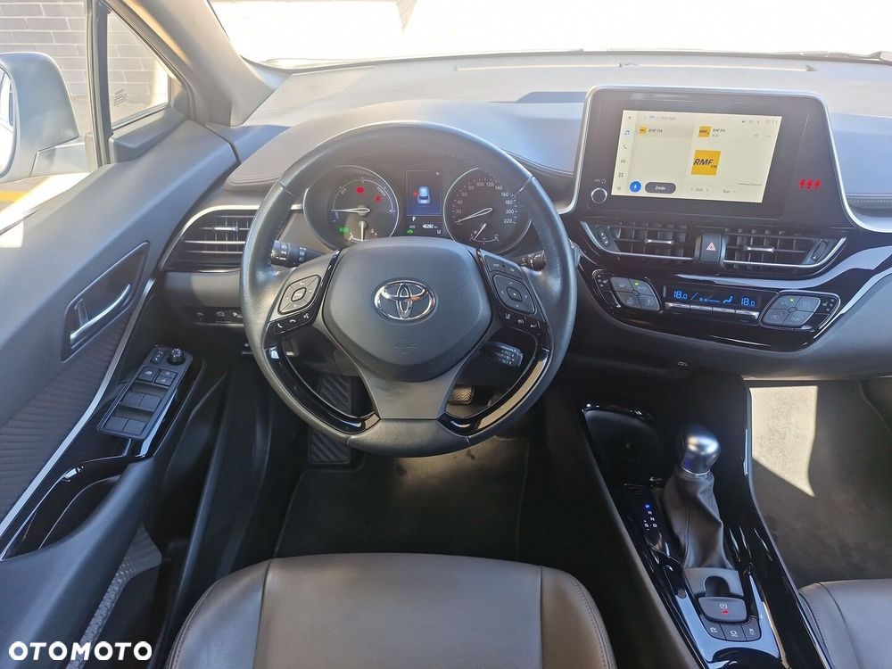 Toyota C-HR 2.0 Hybrid Executive - 9