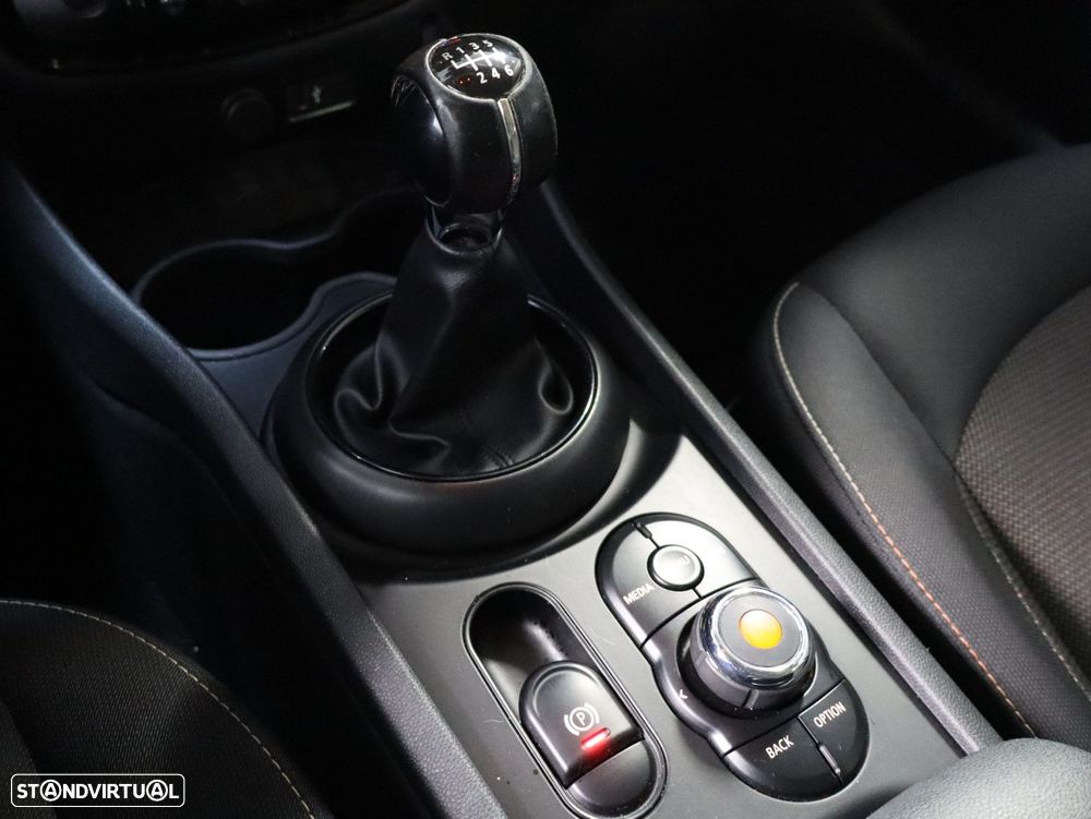 MINI Clubman One D - 14