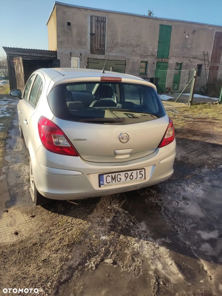 Opel Corsa 1.2 16V Cosmo - 7