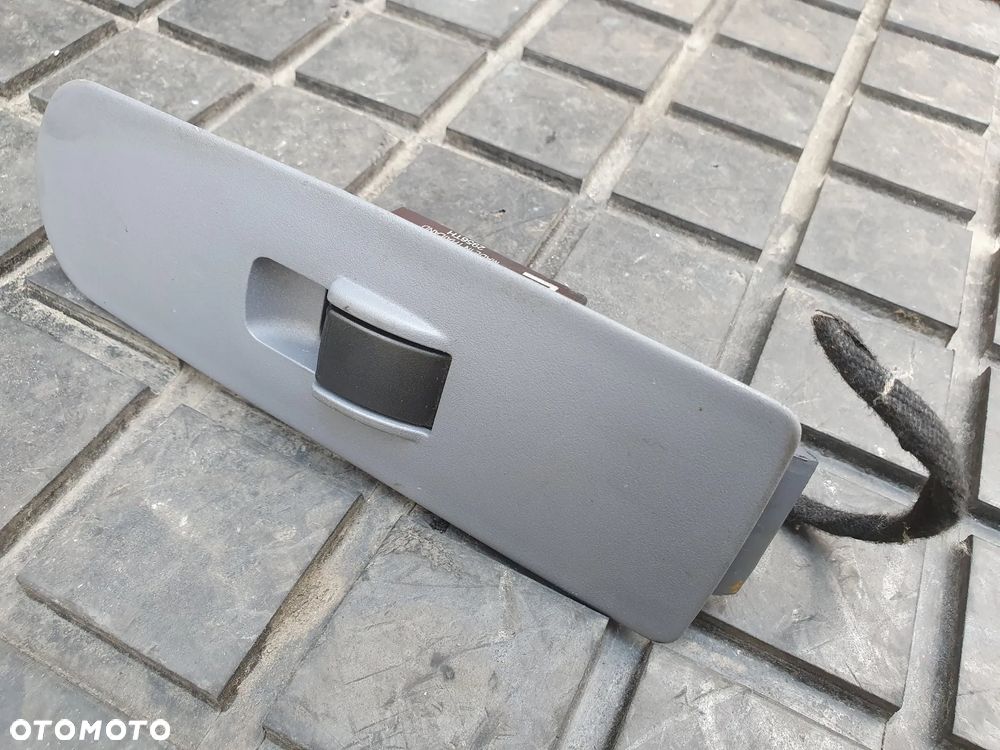 PANEL SZYBY PRAWY PRZÓD MITSUBISHI COLT VI  98078401AA0  C8DD431ME - 1