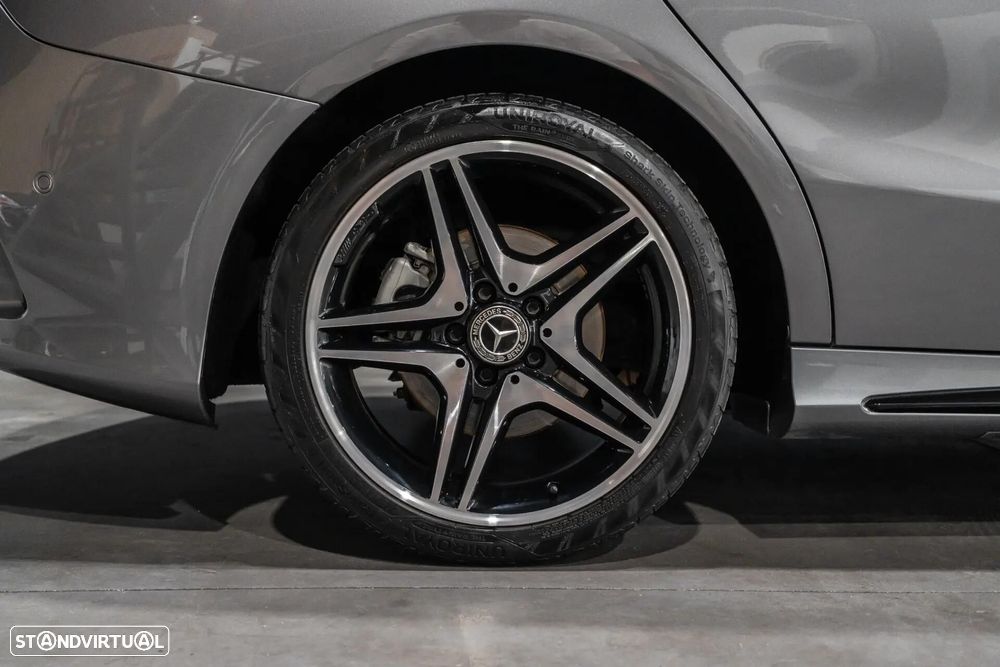 Mercedes-Benz CLA 220 d Shooting Brake AMG Line Aut. - 44