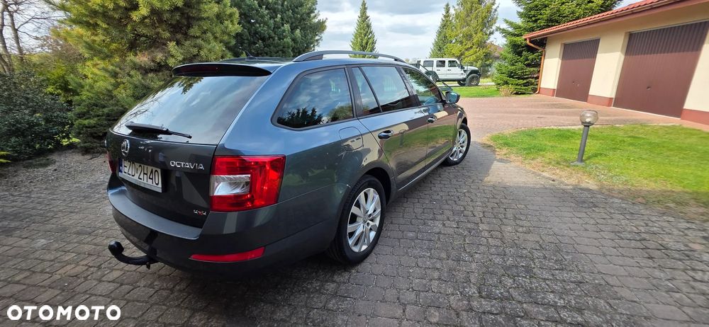 Skoda Octavia 2.0 TDI (Green tec) 4x4 DSG RS - 5