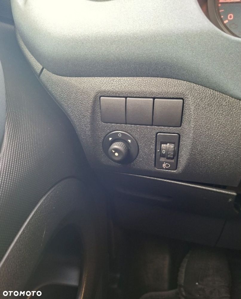 Peugeot Partner - 13