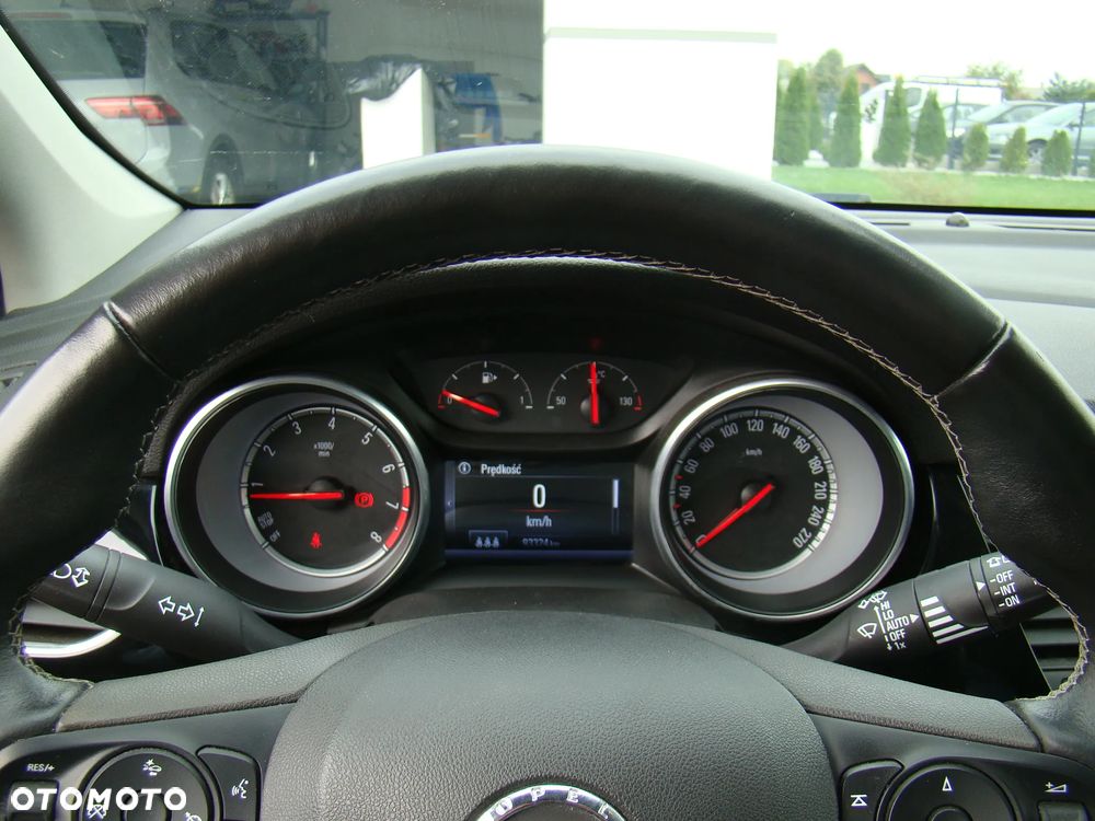 Opel Astra 1.4 Turbo Sports Tourer Innovation - 26
