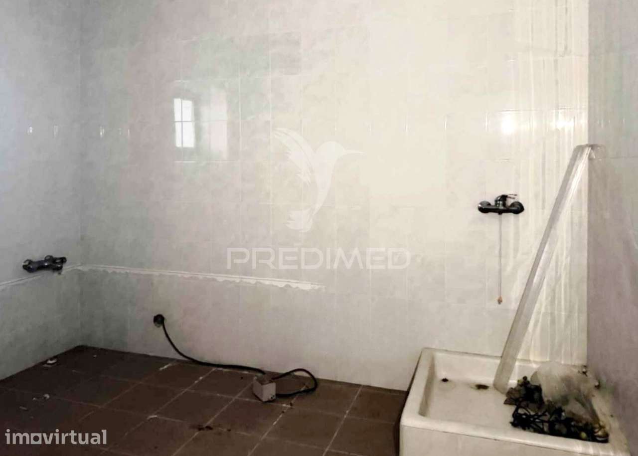 Moradia Isolada , 4 Quartos, 392 m2 em Monsarros Anadia - Grande imagem: 4/21