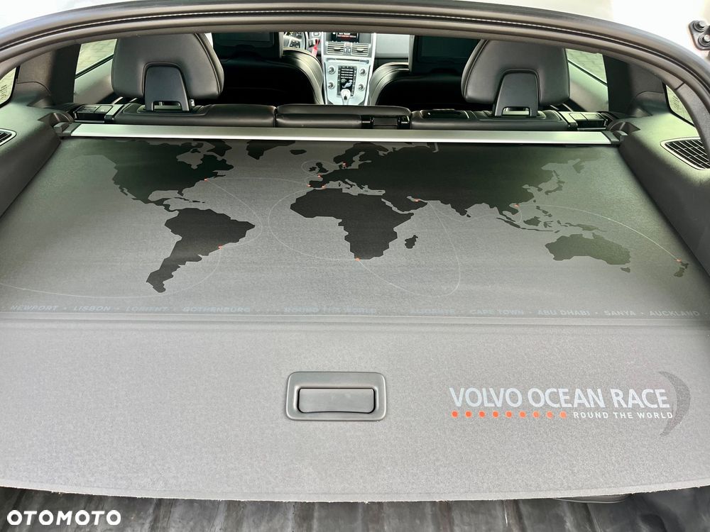 Volvo XC 60 D4 Drive-E Ocean Race - 37