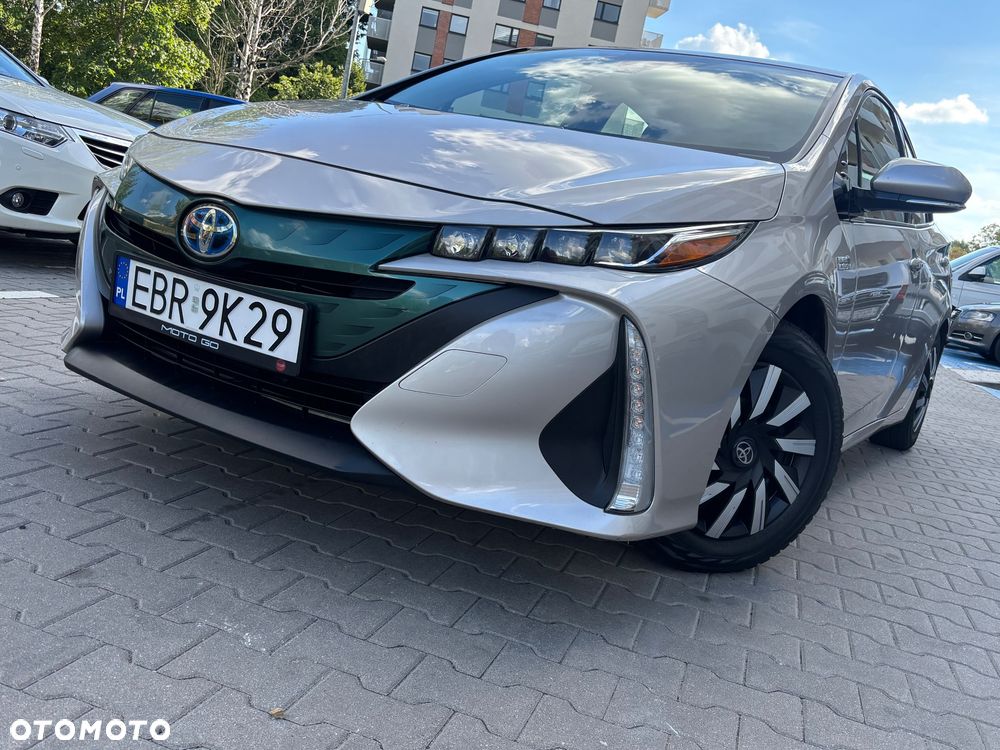Toyota Prius 1.8 Hybrid Prestige - 2