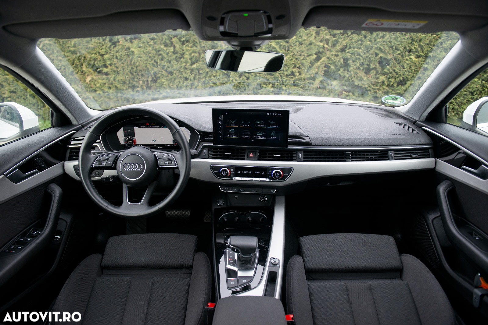 Audi A4 35 TFSI S tronic design - 4