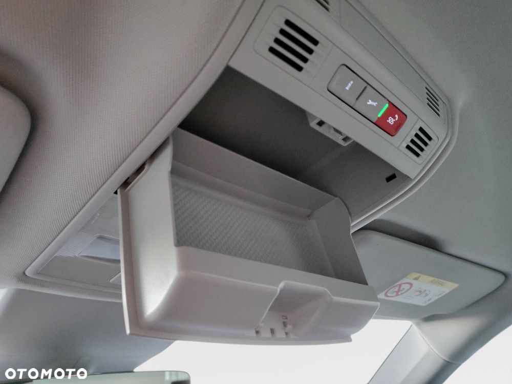 Skoda Superb 1.5 TSI Style DSG - 40