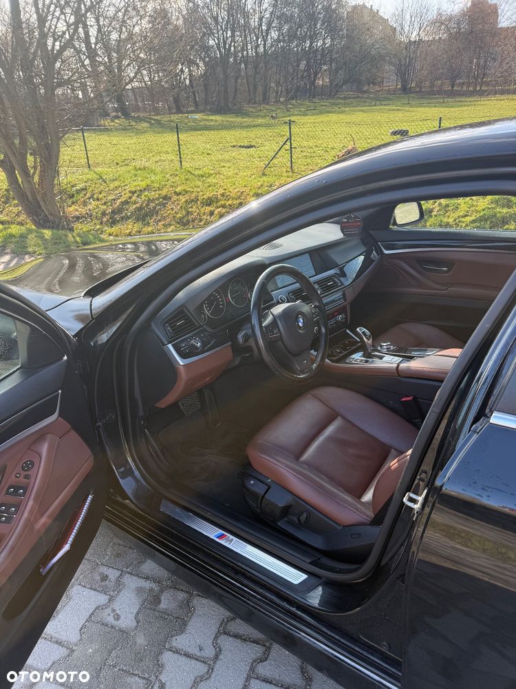 BMW Seria 5 520d - 12