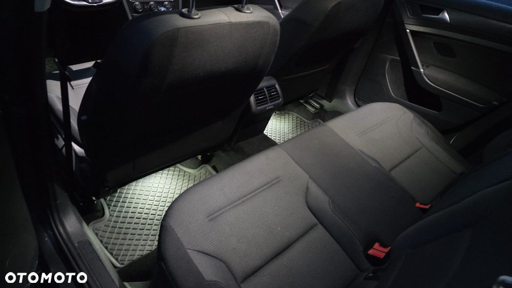 Volkswagen Golf 1.6 TDI BMT Highline - 31