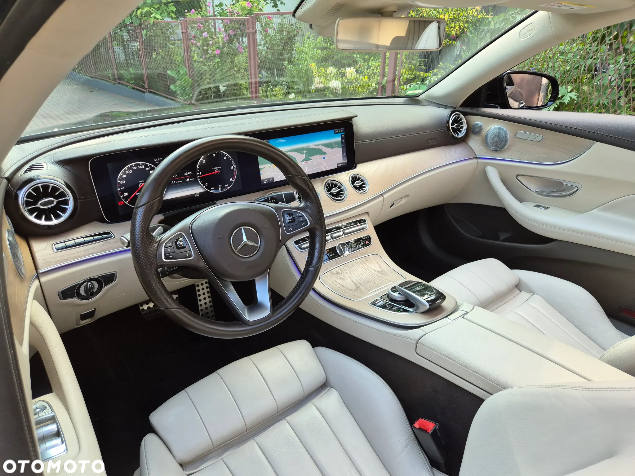Mercedes-Benz Klasa E 220 d Coupe 9G-TRONIC AMG Line - 14