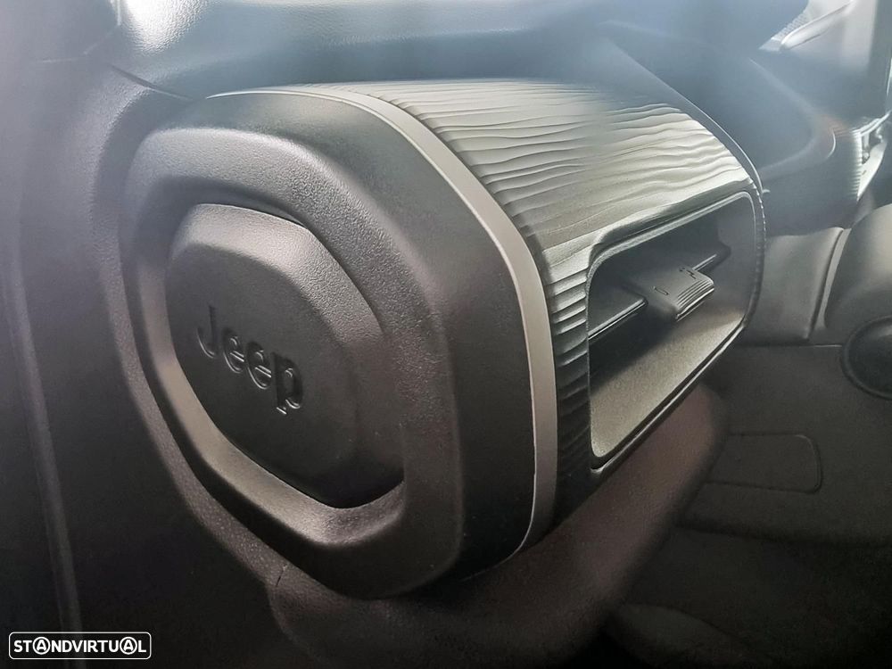 Jeep Avenger 1.2 GSE T3 Altitude - 21