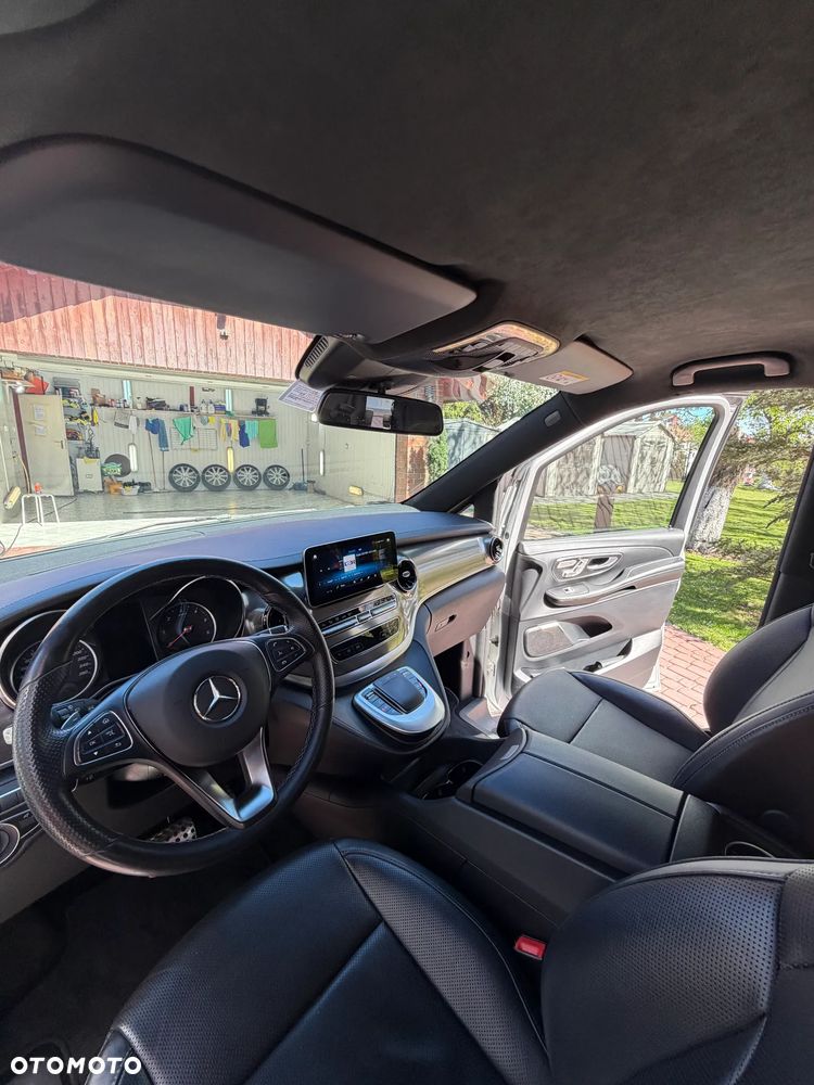 Mercedes-Benz Klasa V 300 d Exclusive 9G-Tronic (d³ugi) - 21