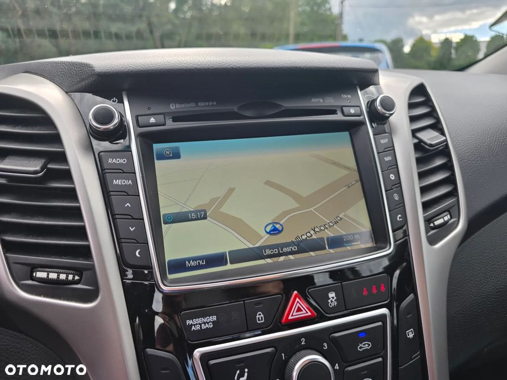 Hyundai i30 1.4 GO Plus - 21