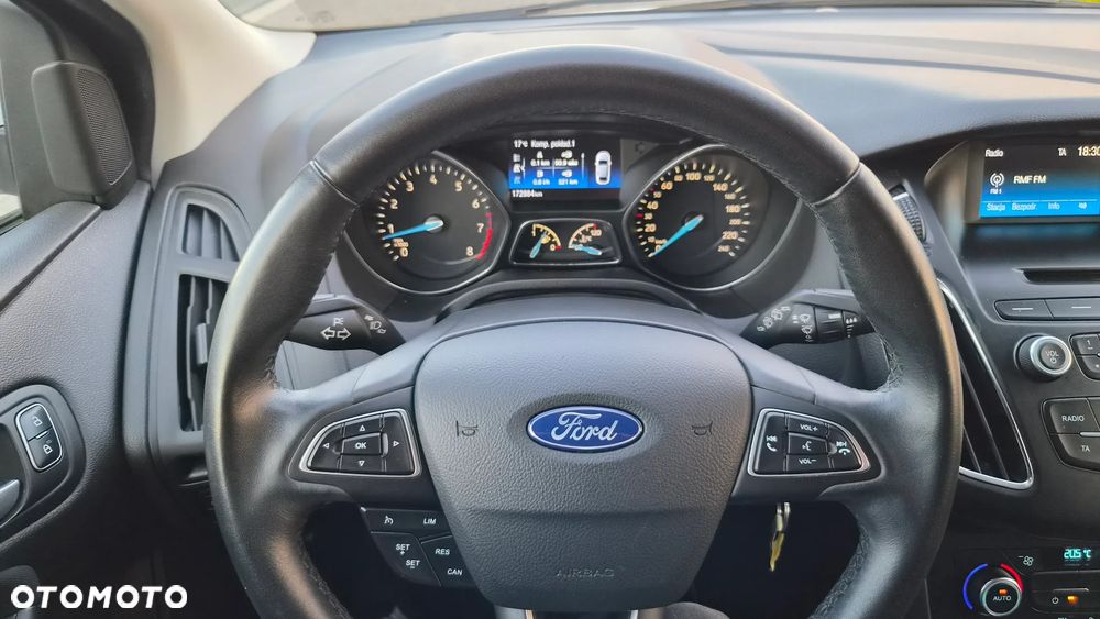 Ford Focus 1.0 EcoBoost Titanium - 15