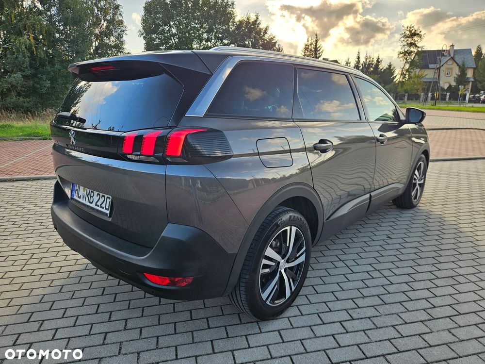 Peugeot 5008 2018 photo 5