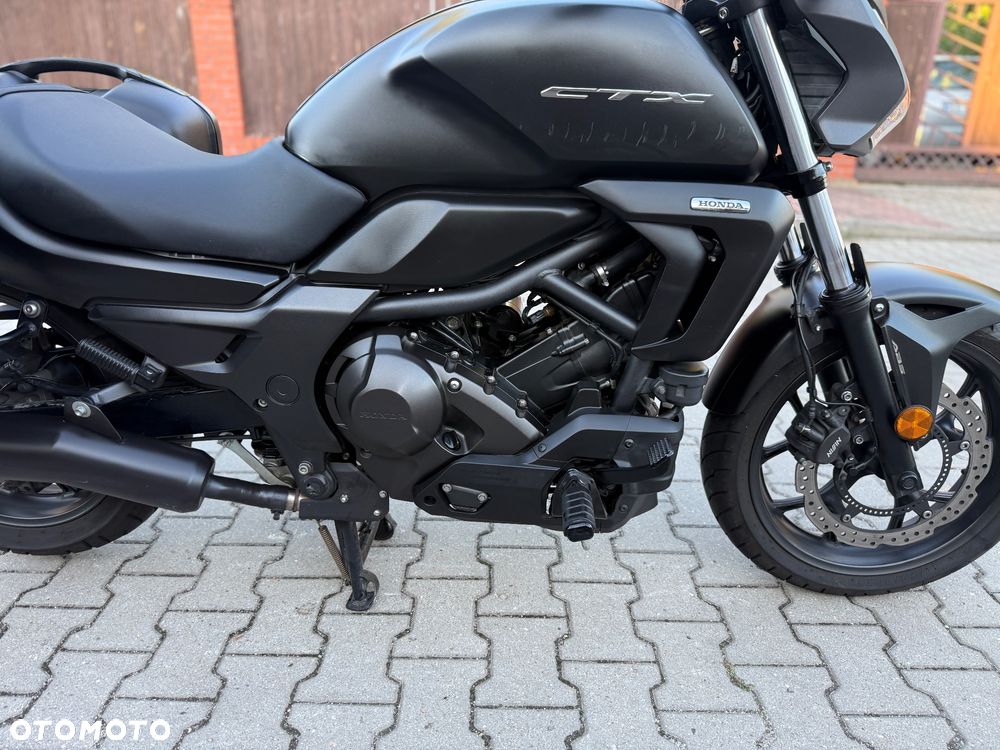 Honda CTX - 9