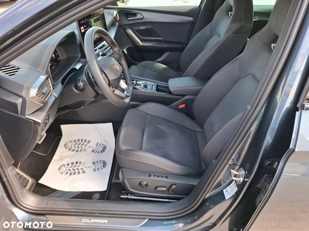 Cupra Leon 1.5 eTSI DSG - 10