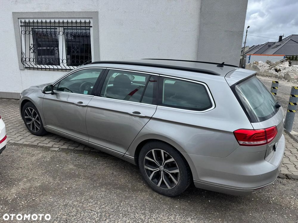Volkswagen Passat - 3